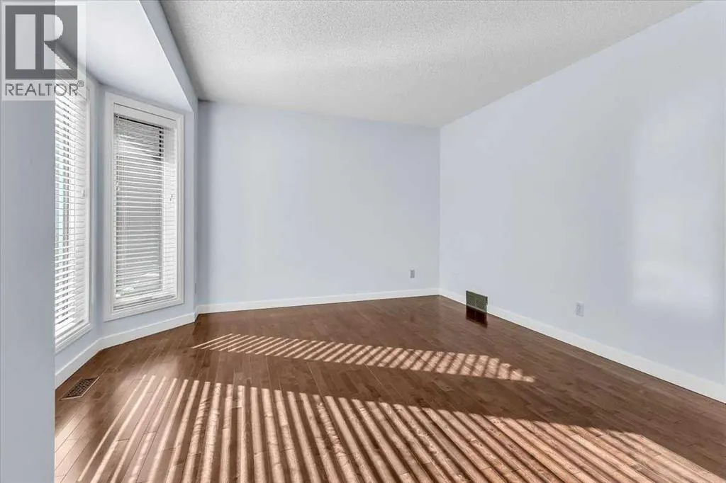 37 Douglasbank Rise SE