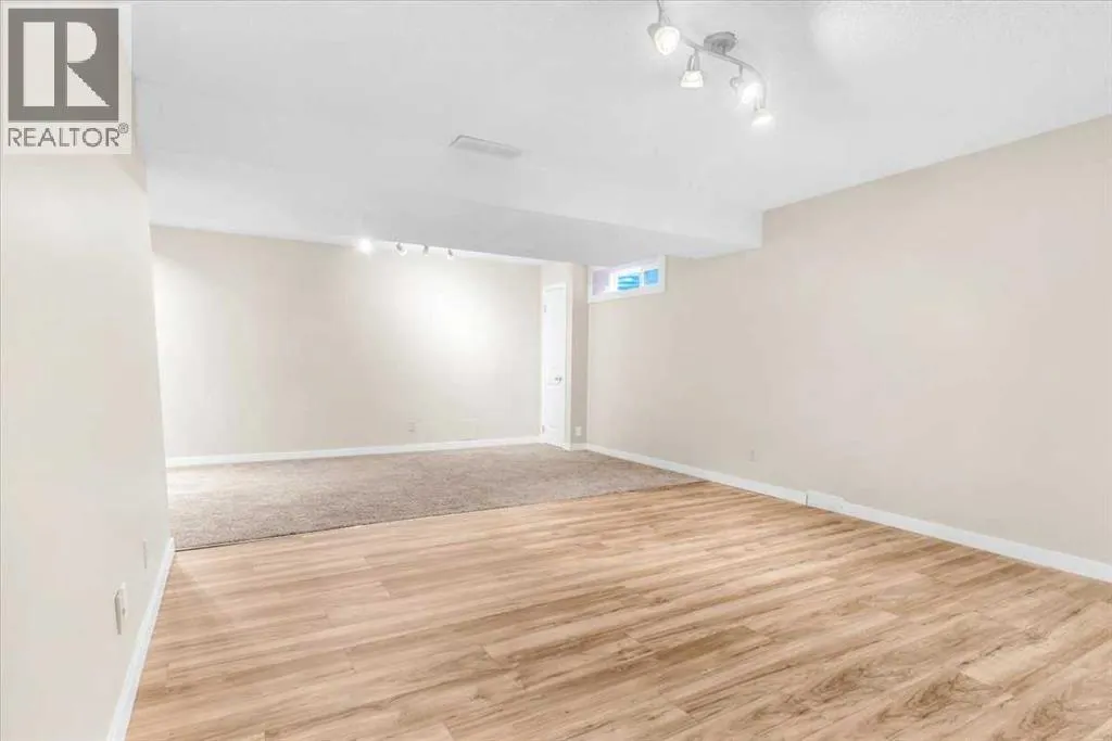 37 Douglasbank Rise SE