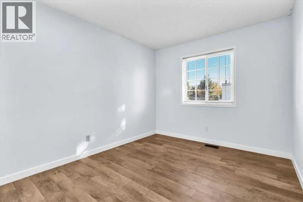 37 Douglasbank Rise SE