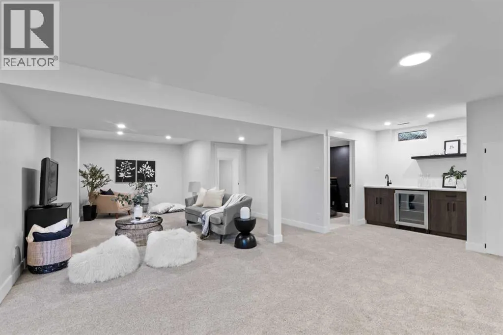 1275 Lake Sundance Crescent SE