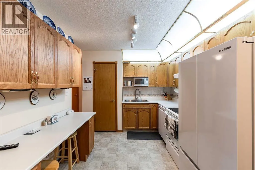 414, 22 Park Meadows Drive SE