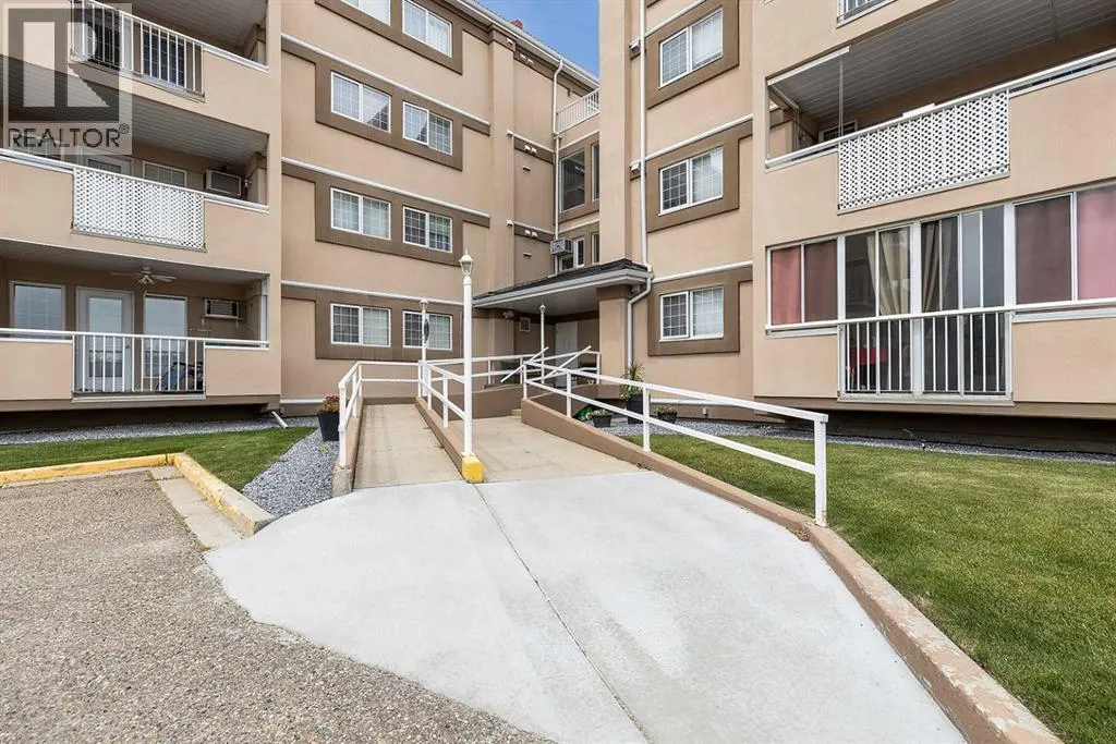414, 22 Park Meadows Drive SE