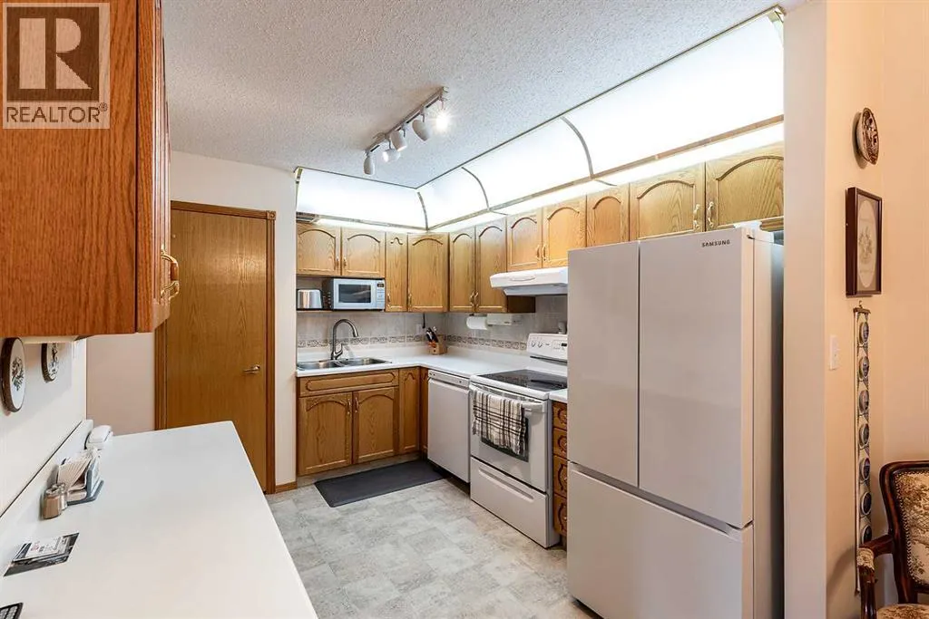 414, 22 Park Meadows Drive SE