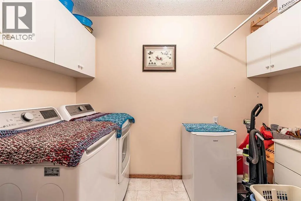 414, 22 Park Meadows Drive SE