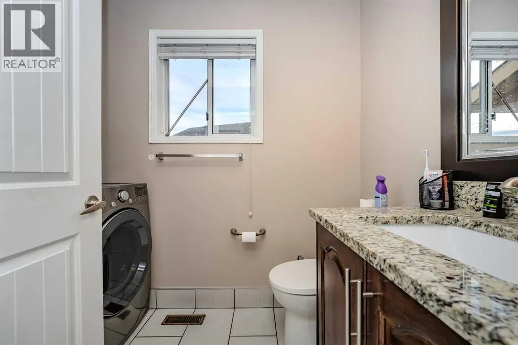 4 Del Ray Crescent NE