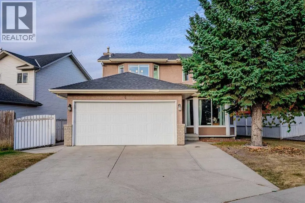4 Del Ray Crescent NE