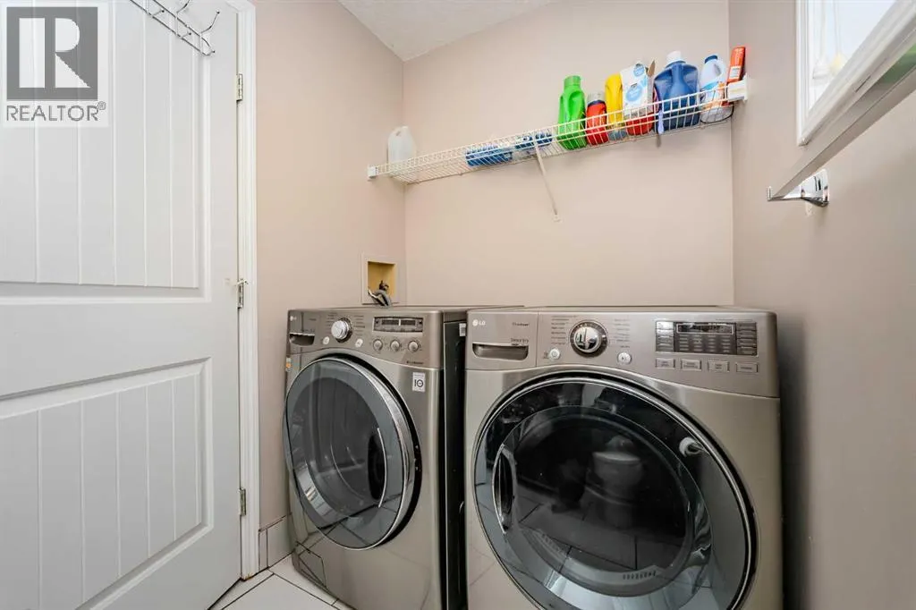 4 Del Ray Crescent NE