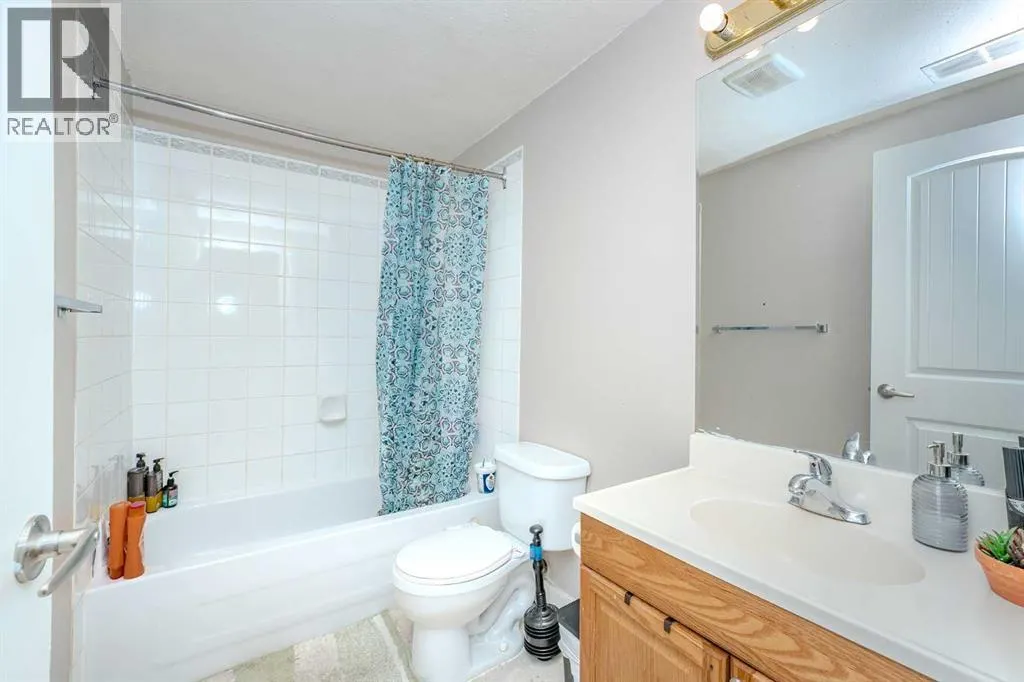 4 Del Ray Crescent NE