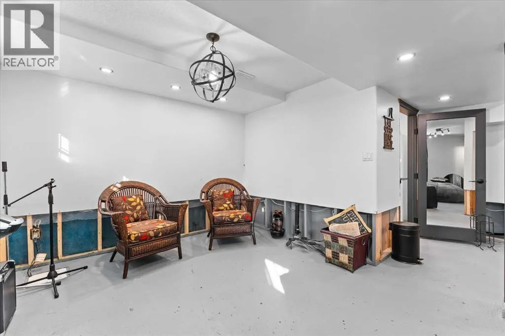 11124 110a Avenue
