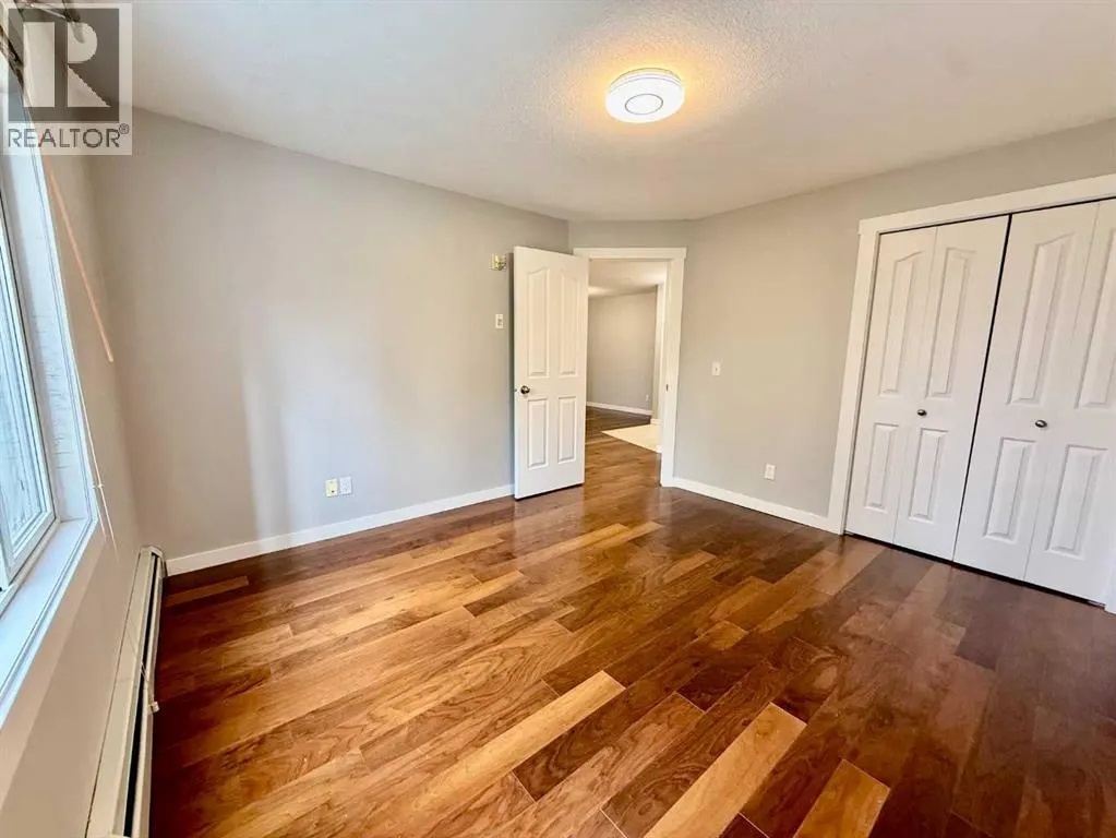 1212, 2518 Fish Creek Boulevard SW