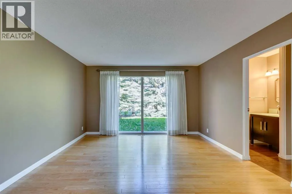 1257 Varsity Estates Road NW