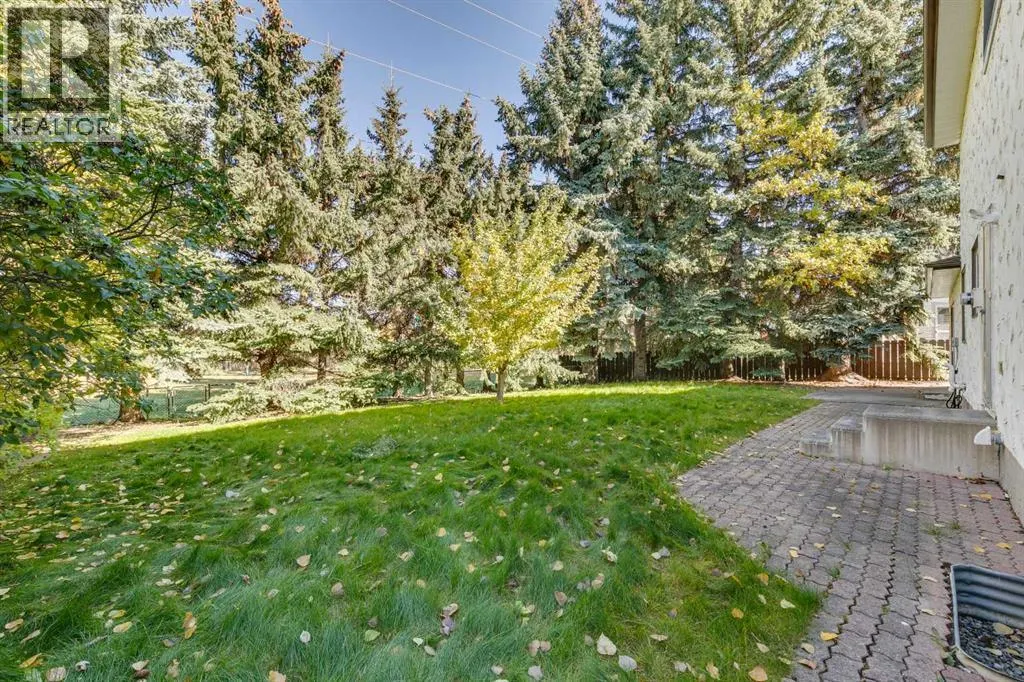 1257 Varsity Estates Road NW
