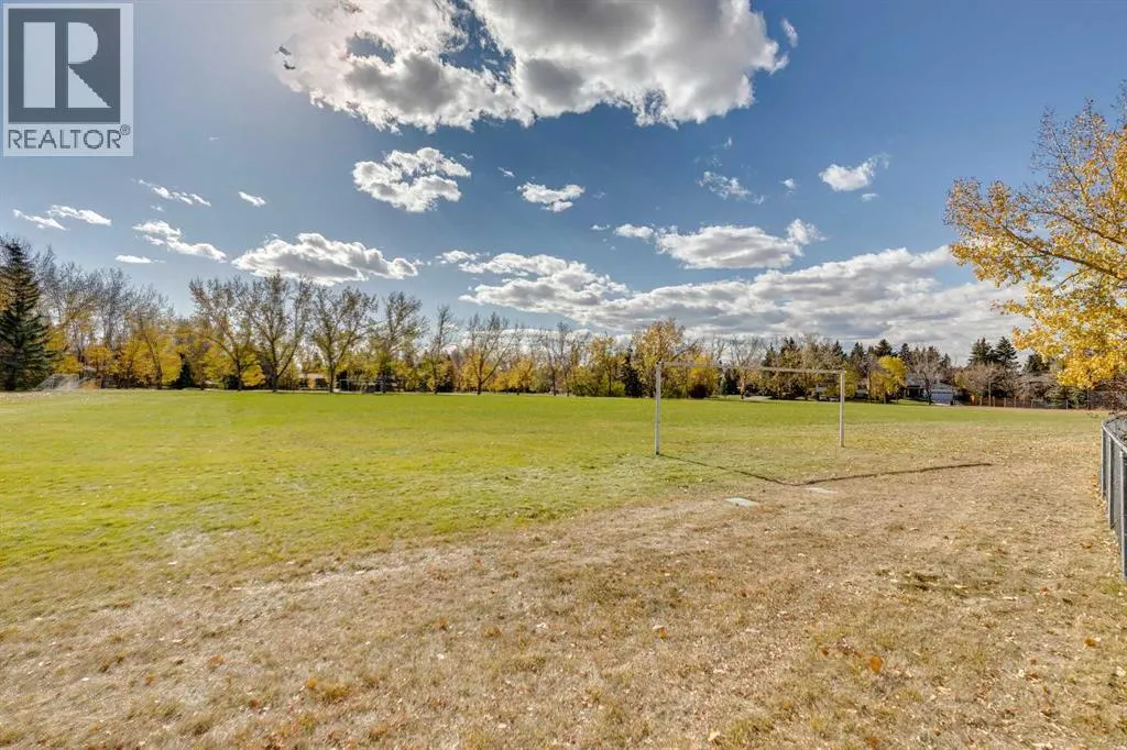 1257 Varsity Estates Road NW