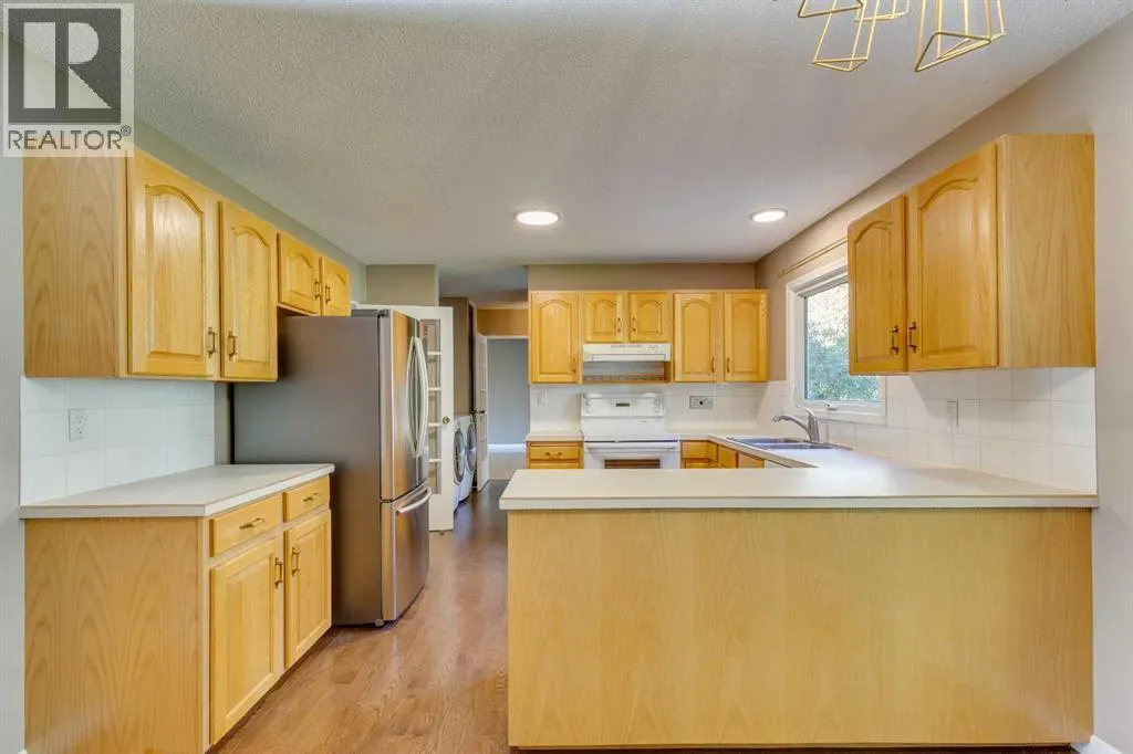 1257 Varsity Estates Road NW