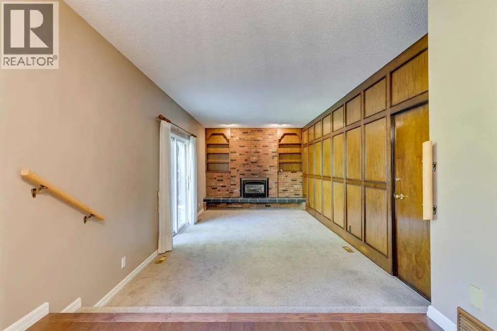 1257 Varsity Estates Road NW