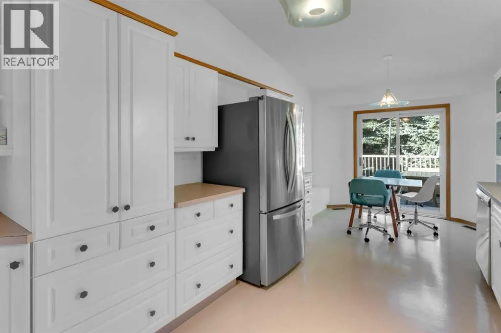 4 Christie Gardens SW