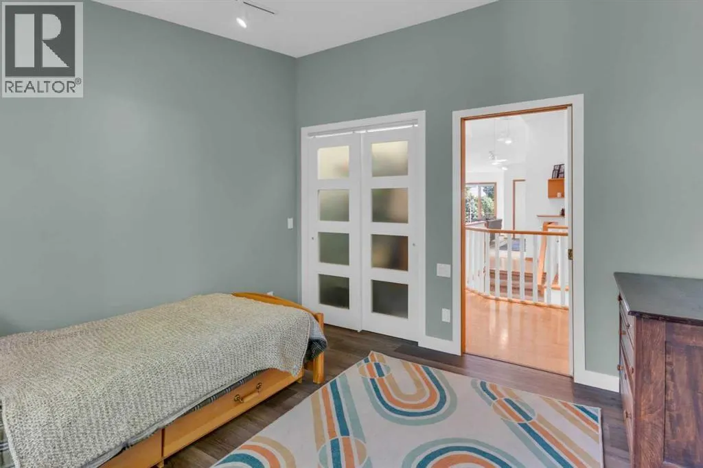 4 Christie Gardens SW