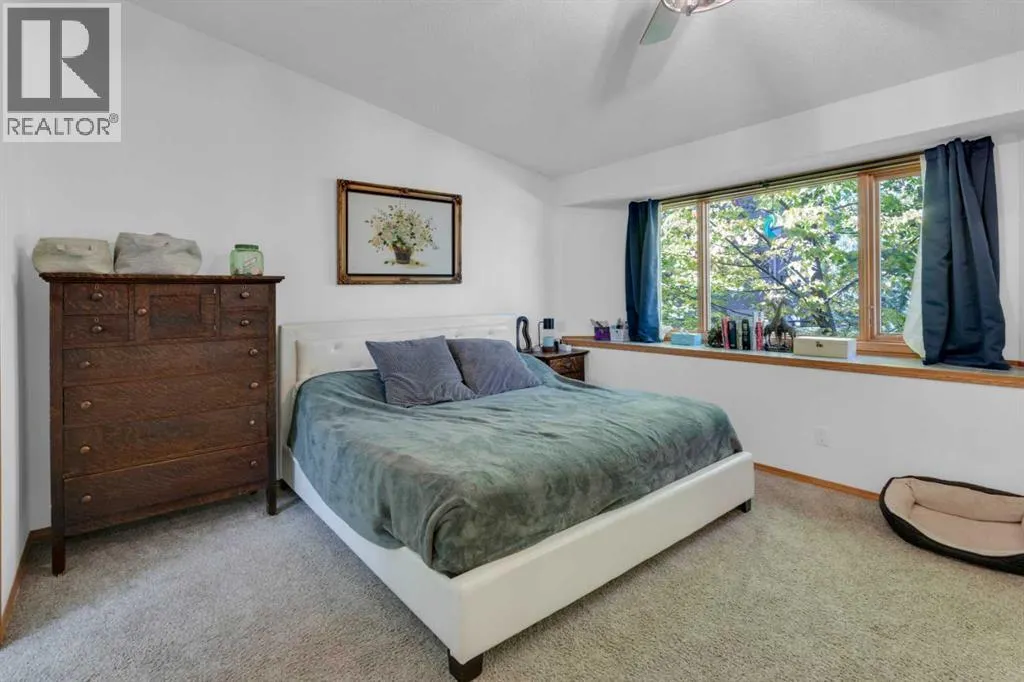 4 Christie Gardens SW
