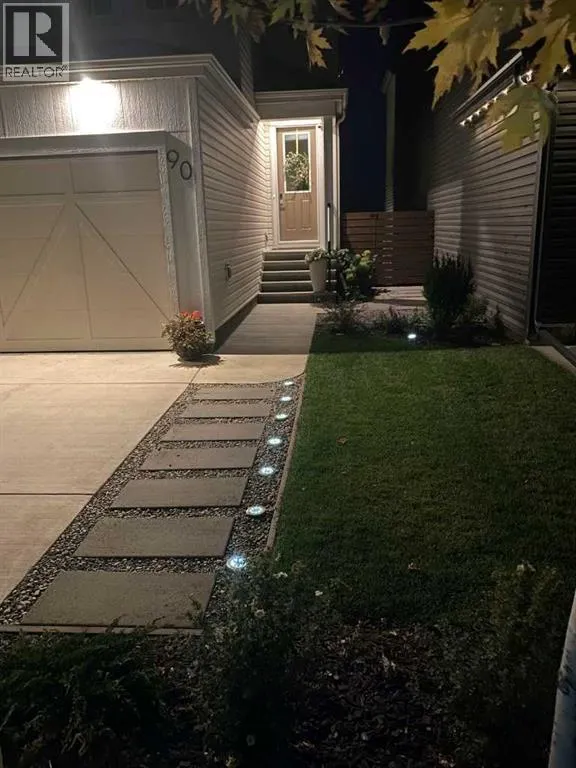 90 Savoy Landing SE