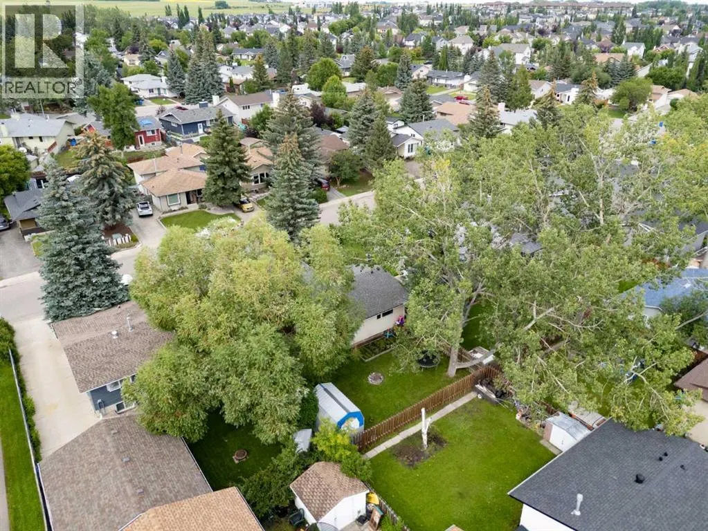 104 Thorson Crescent