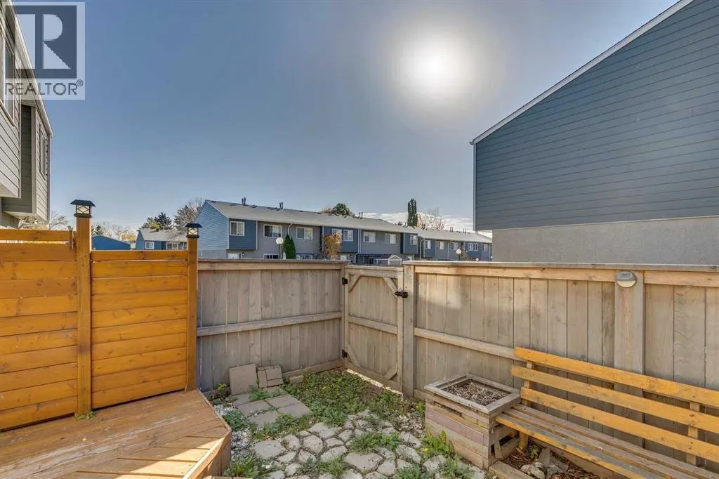 52, 219 90 Avenue SE