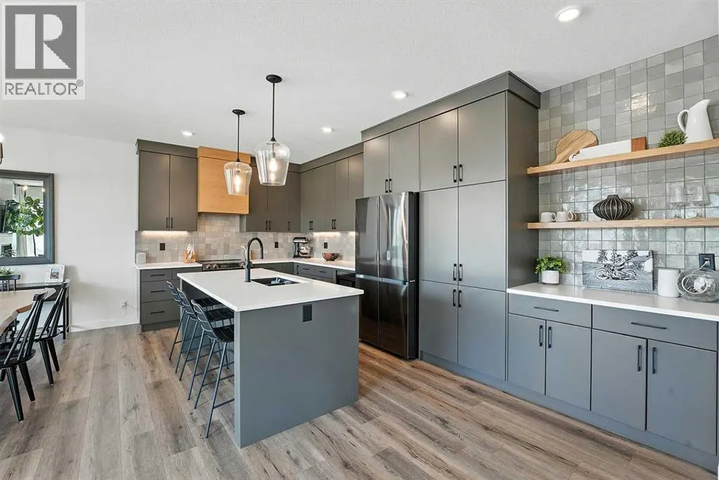 84 Emmett Crescent