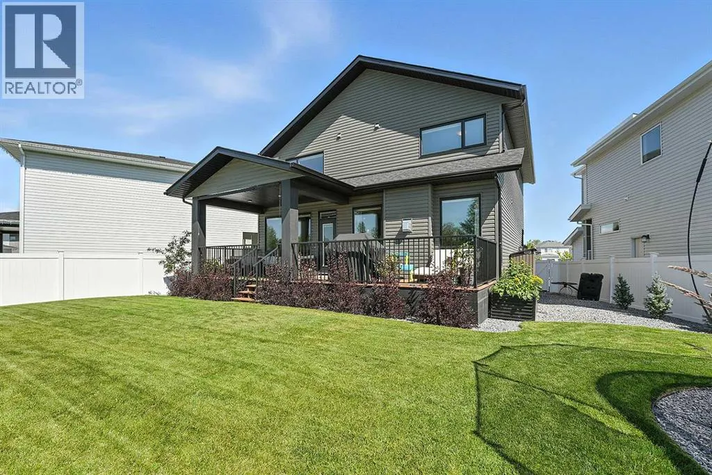 84 Emmett Crescent