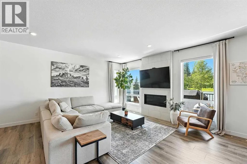 84 Emmett Crescent
