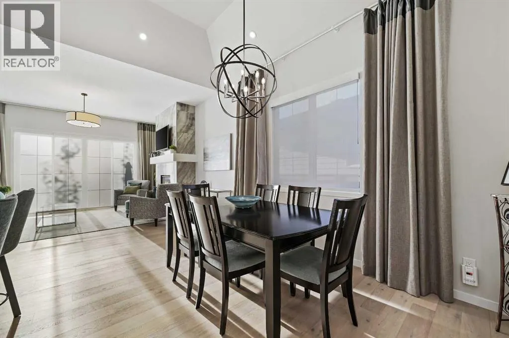 12 Cranbrook Mews SE