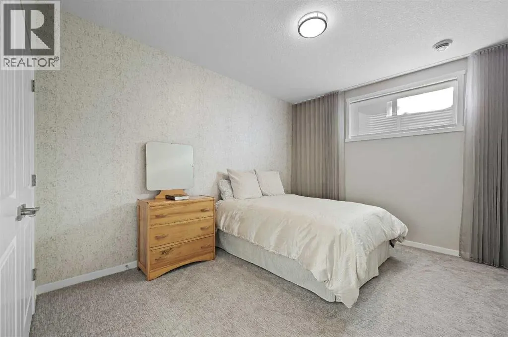 12 Cranbrook Mews SE