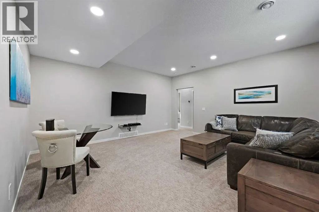 12 Cranbrook Mews SE