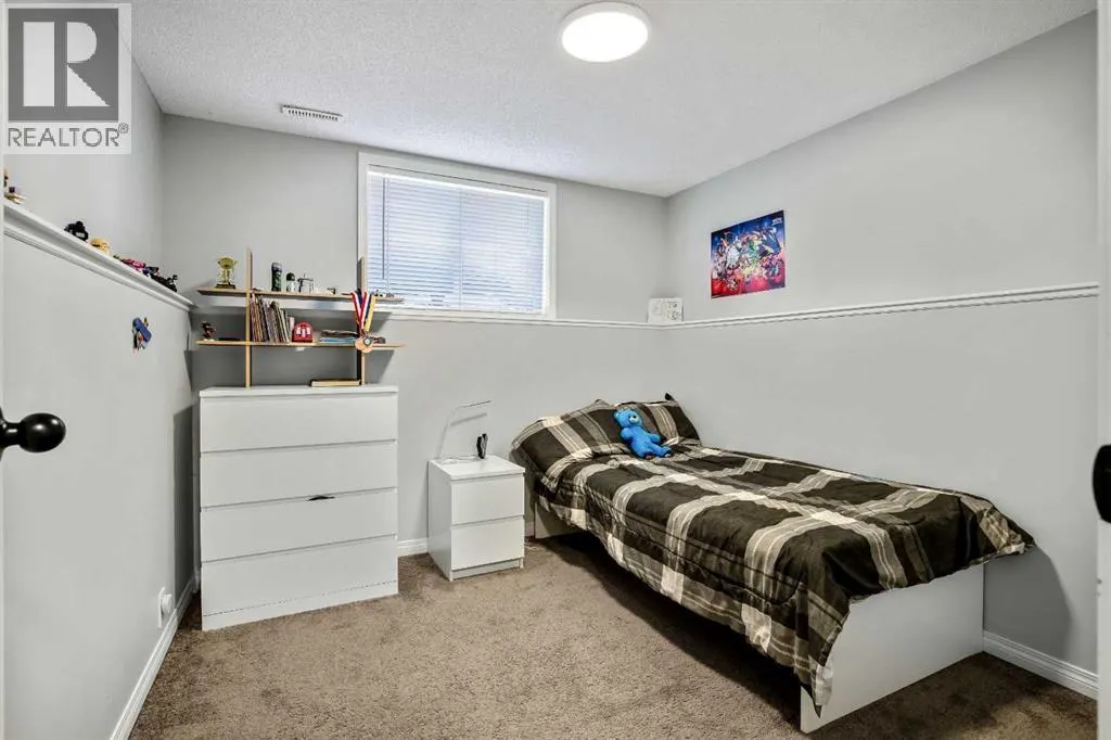 273 Mt Allan Circle SE