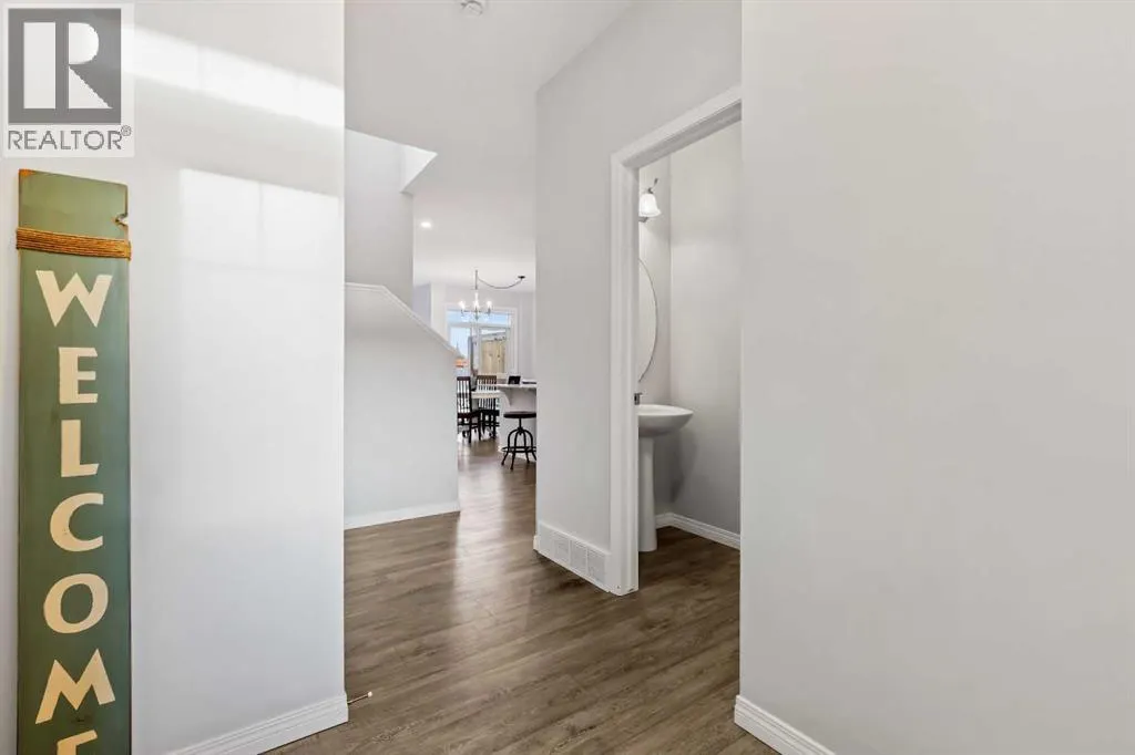 76 Legacy Glen Row SE