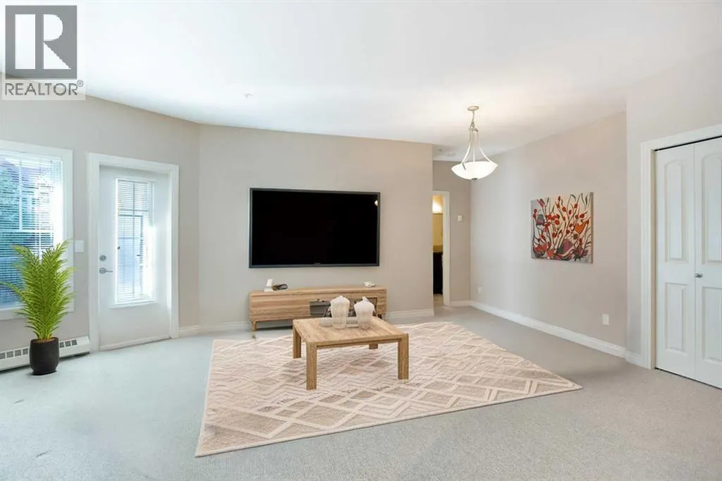 217, 60 Royal Oak Plaza NW