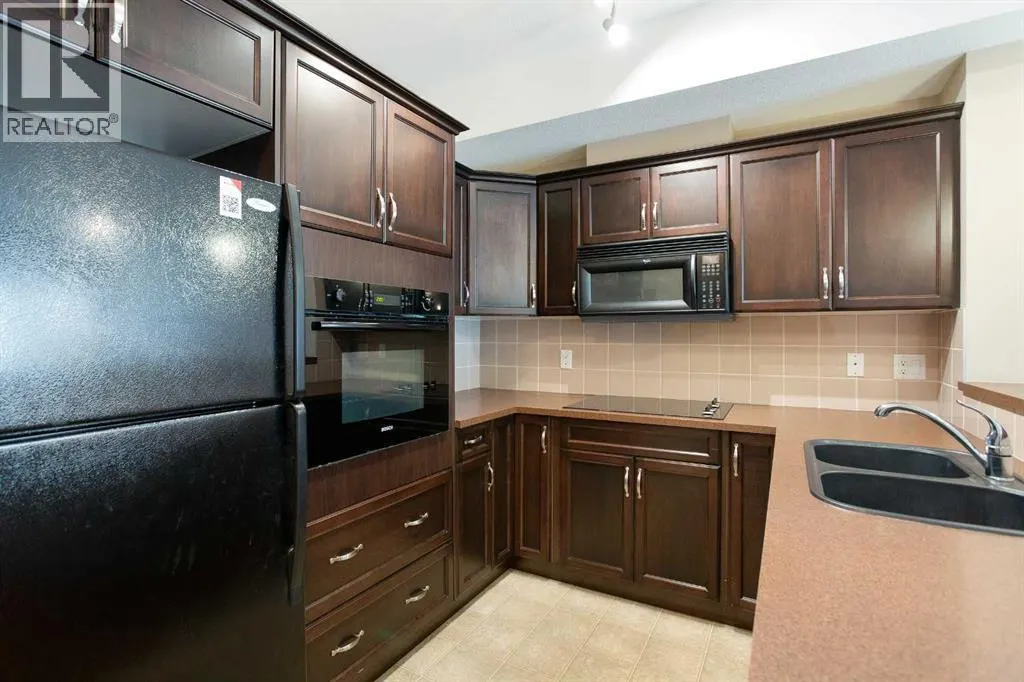 217, 60 Royal Oak Plaza NW