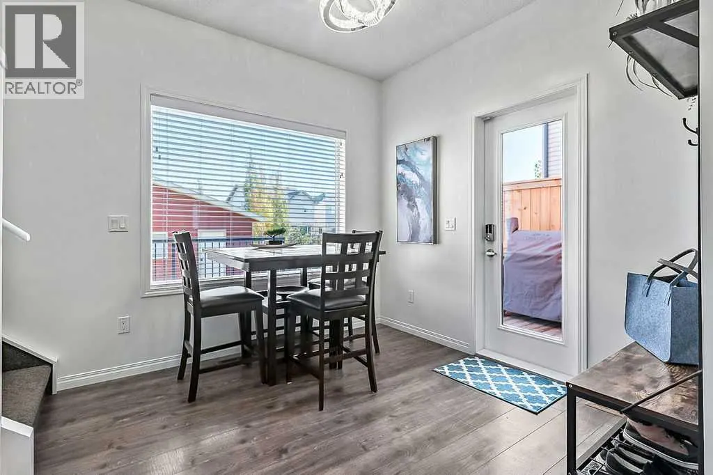111 Drake Landing Loop