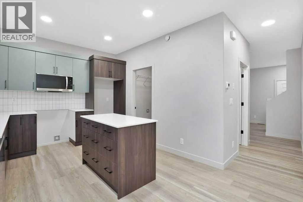 122 Gray Close