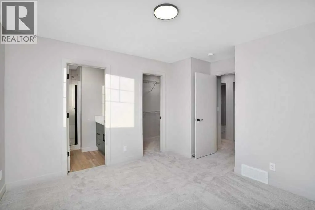 122 Gray Close