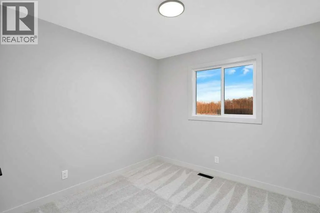 122 Gray Close