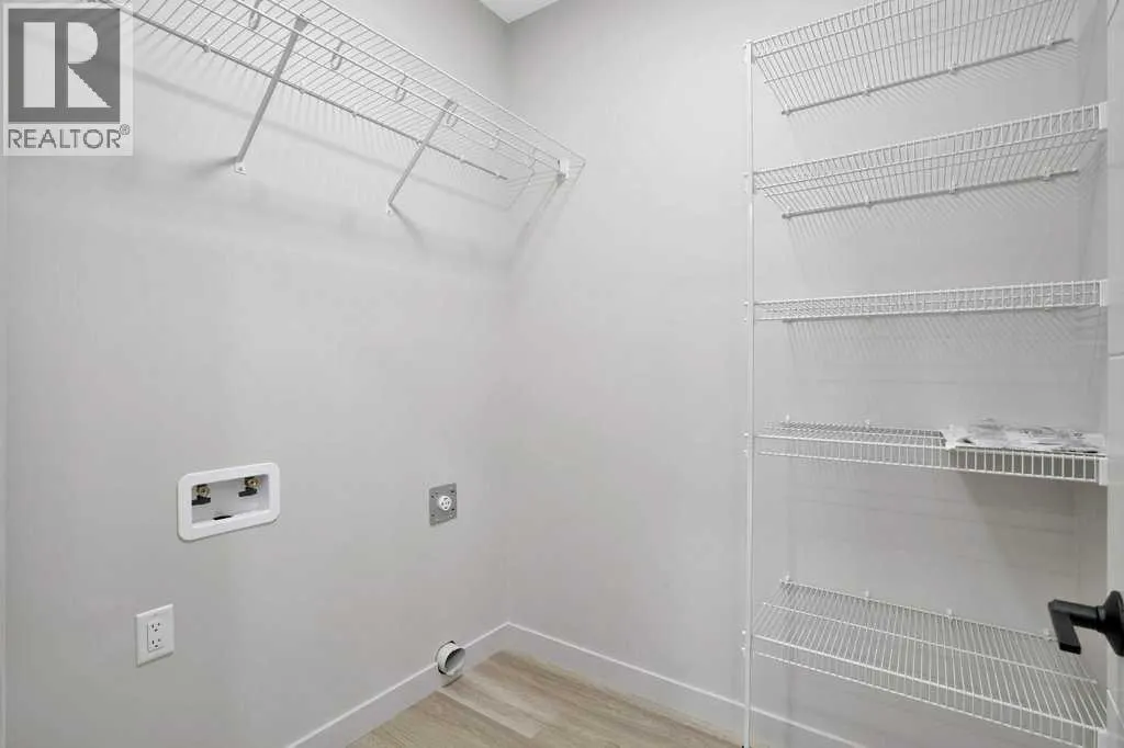 122 Gray Close