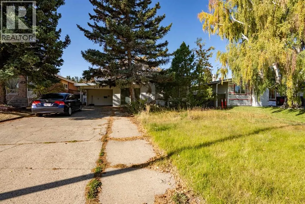 928 Mayor Magrath Drive S