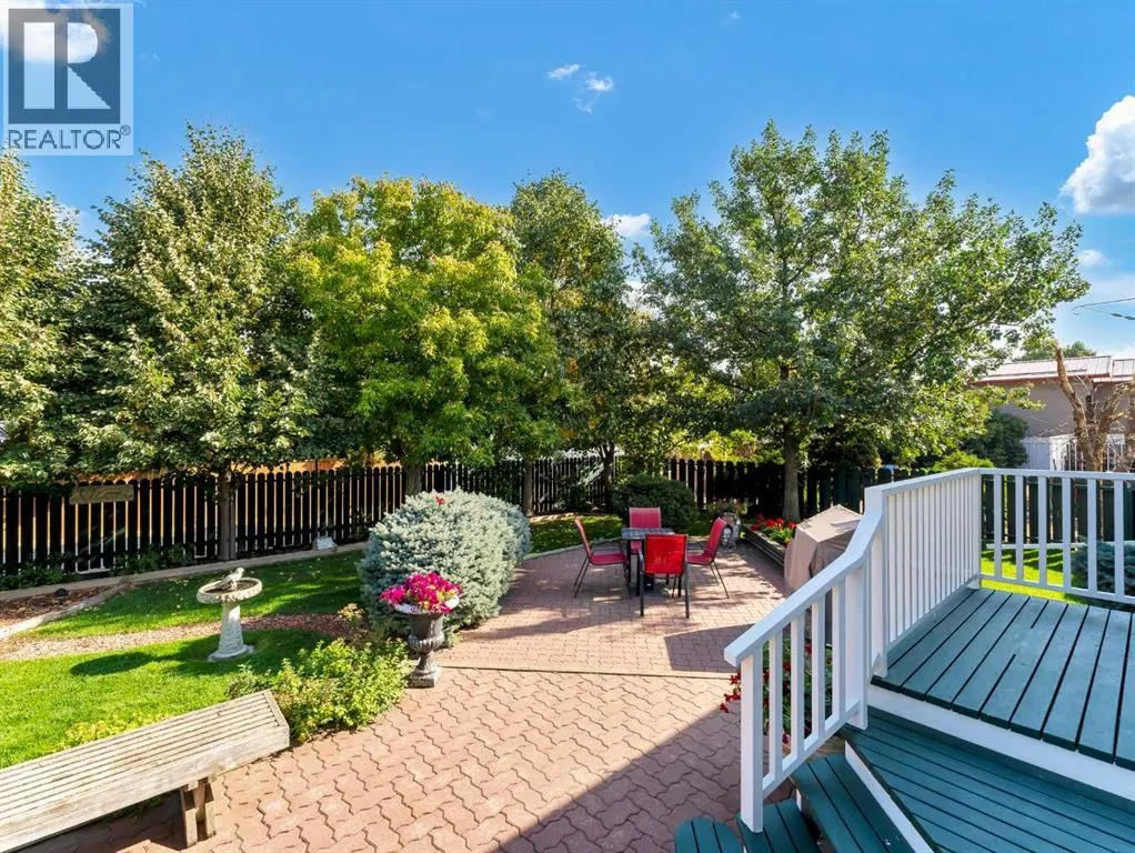 26 Ross Glen Green SE