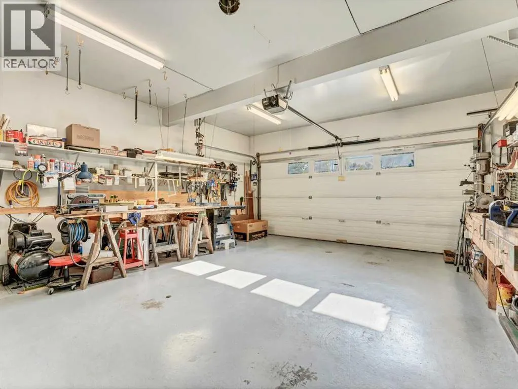 26 Ross Glen Green SE