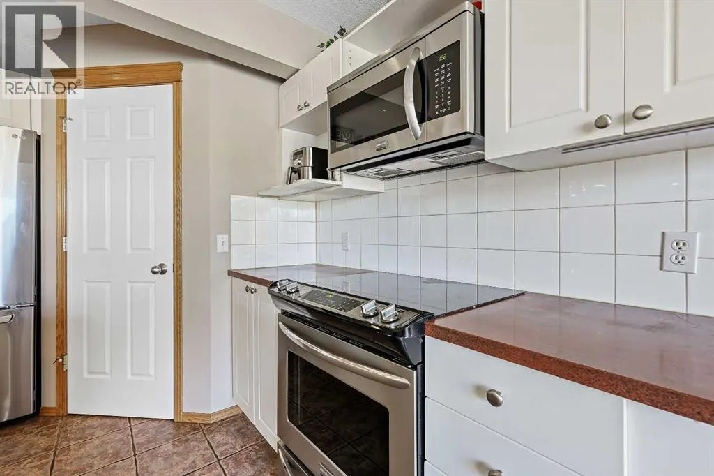 68 Douglas Glen Crescent SE