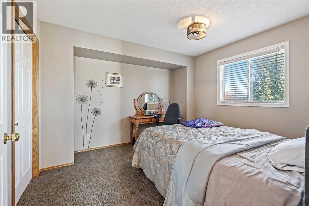 68 Douglas Glen Crescent SE