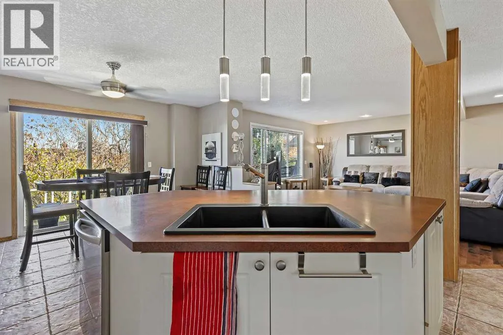 68 Douglas Glen Crescent SE