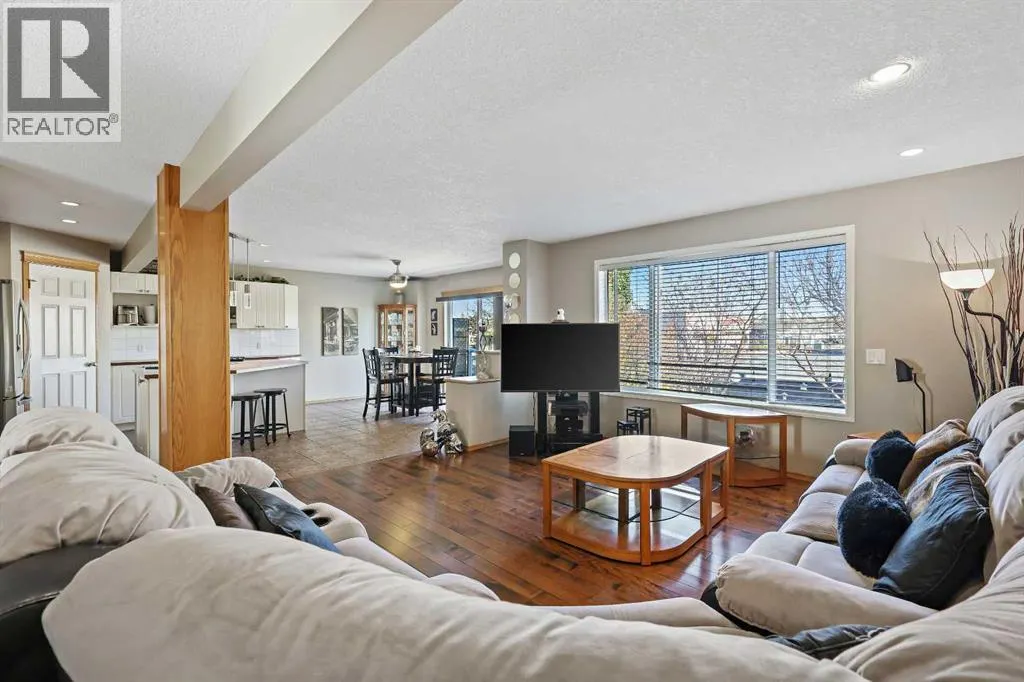 68 Douglas Glen Crescent SE