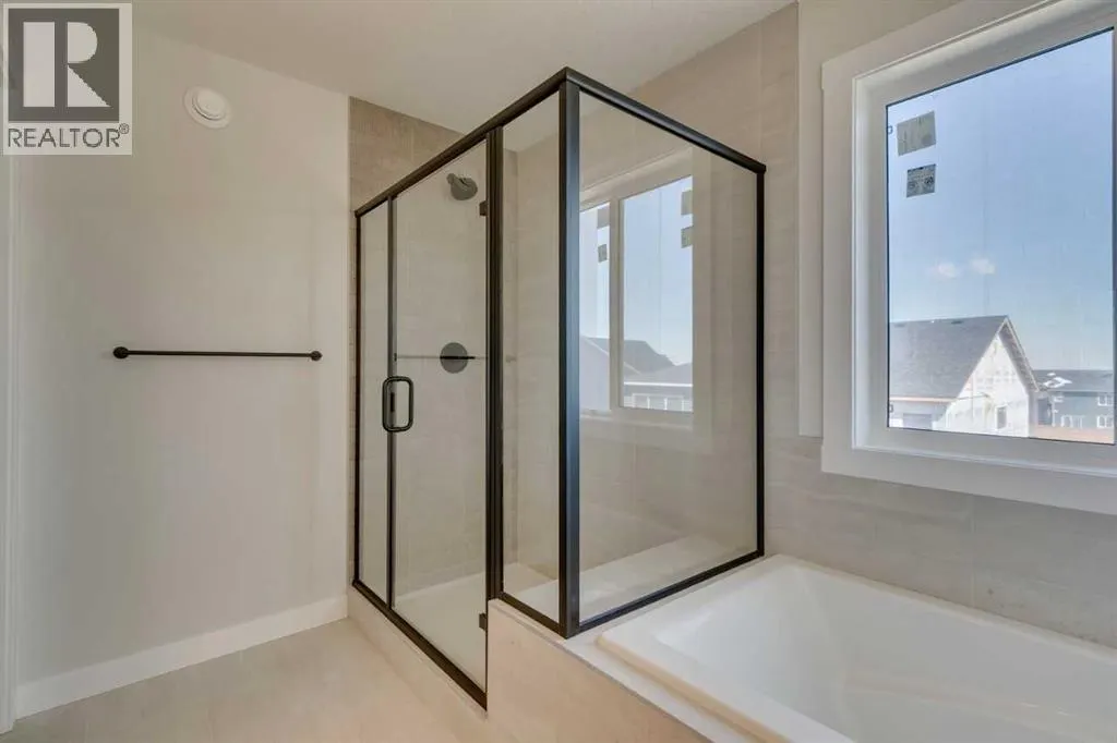 92 Amblefield Grove NW