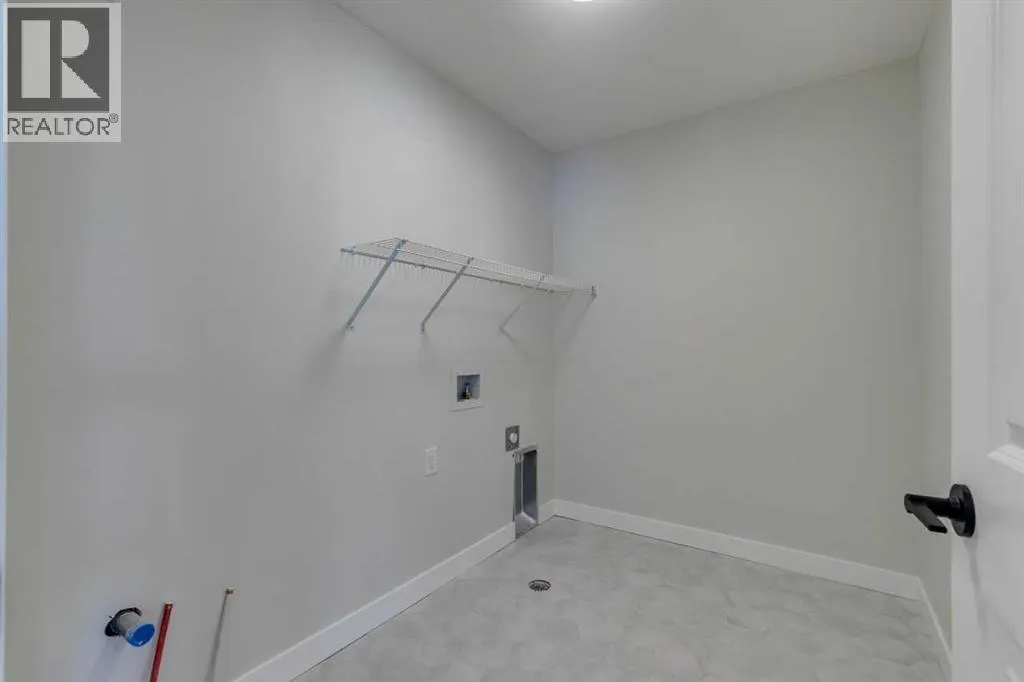 92 Amblefield Grove NW