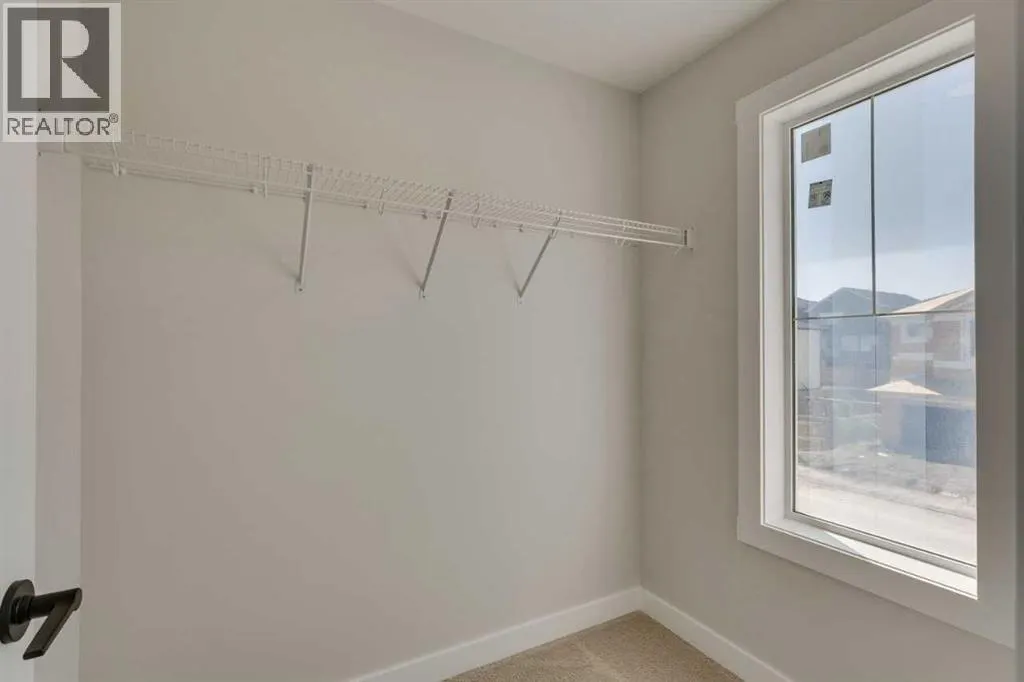 92 Amblefield Grove NW